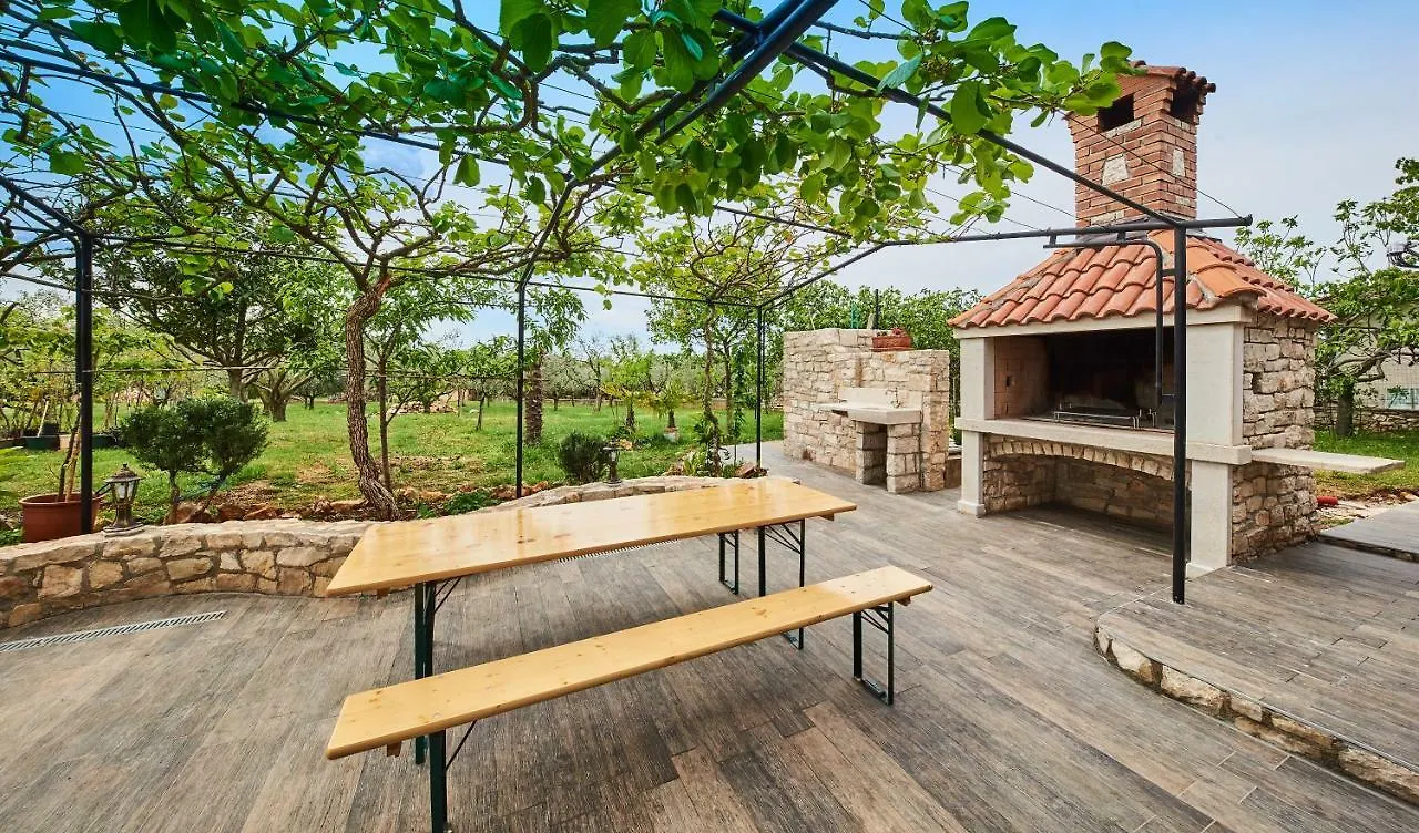 Apartment Sandro Vilanija Kroatien